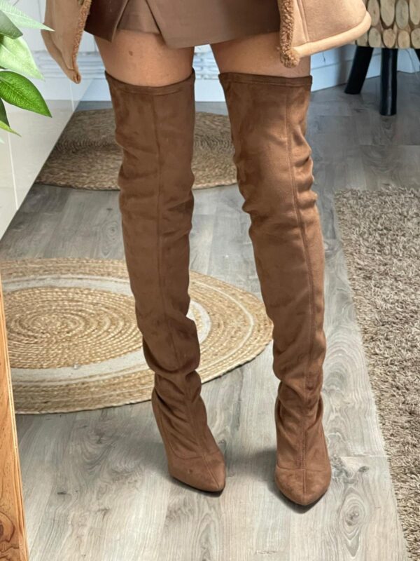 BOTA MOSQUETERA CAMALEÓNICA MARRÓN