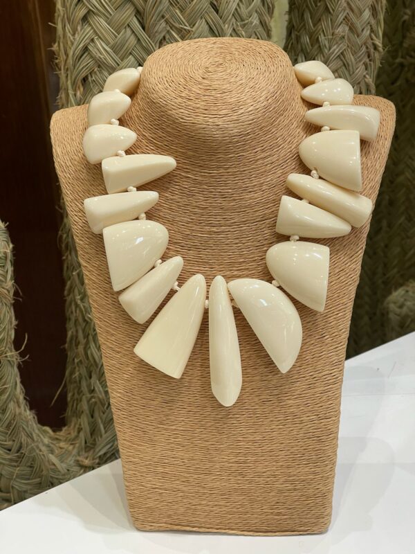 COLLAR AFRICA