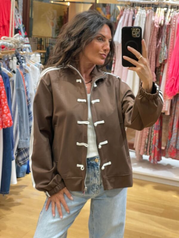 CHAQUETA NAHIDA MARRÓN
